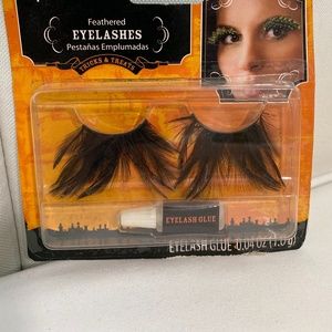 NWT Black Feather Eyelashes